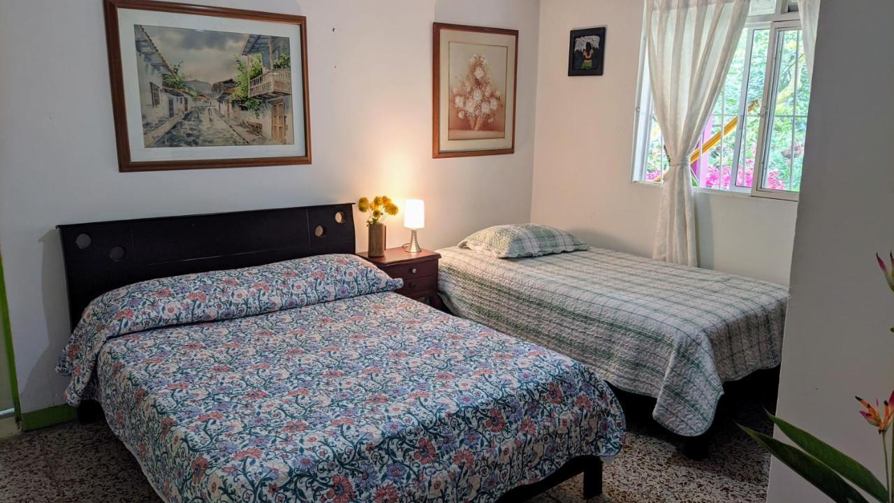 La Acuarela, Posada De La Monita เปเรย์รา ภายนอก รูปภาพ