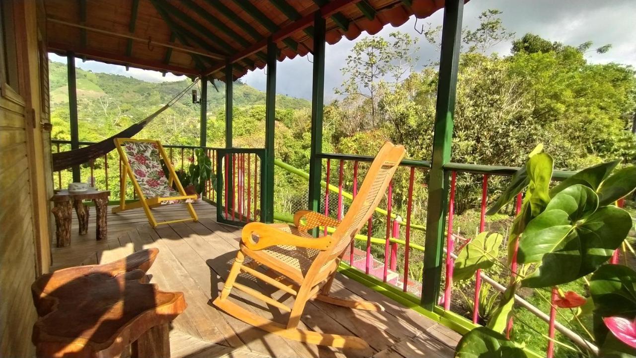 La Acuarela, Posada De La Monita เปเรย์รา ภายนอก รูปภาพ