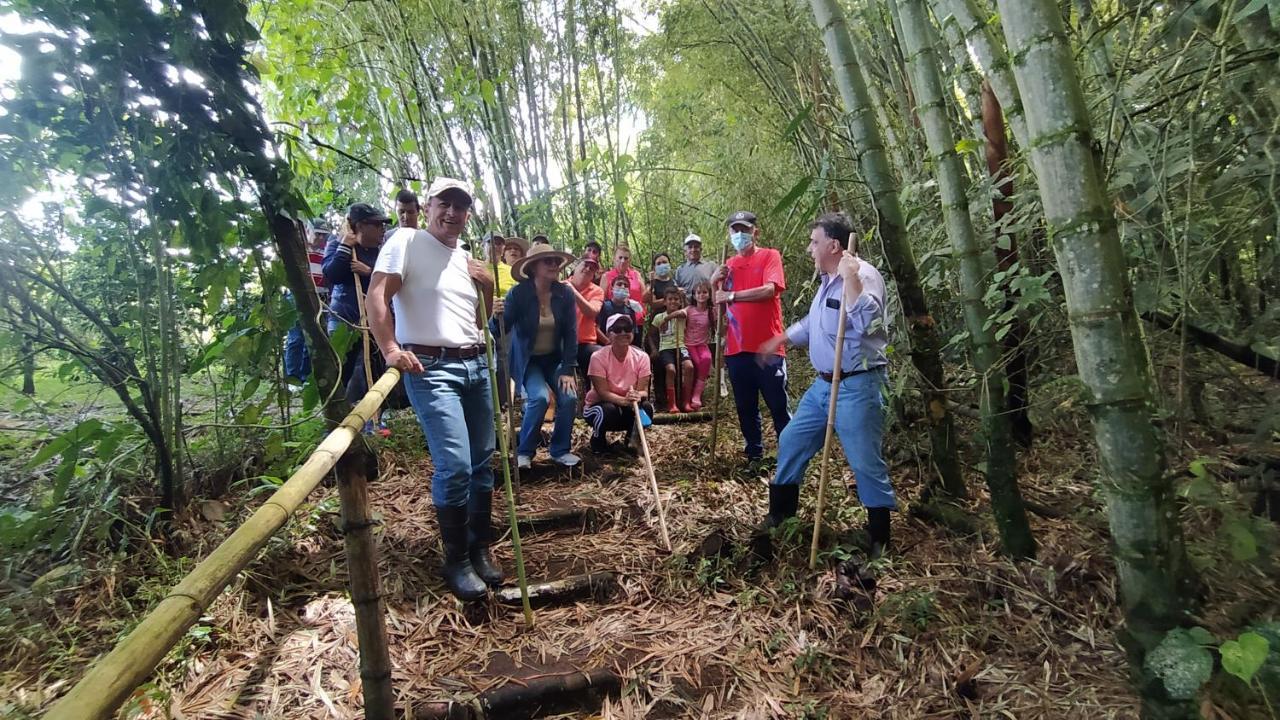 La Acuarela, Posada De La Monita เปเรย์รา ภายนอก รูปภาพ