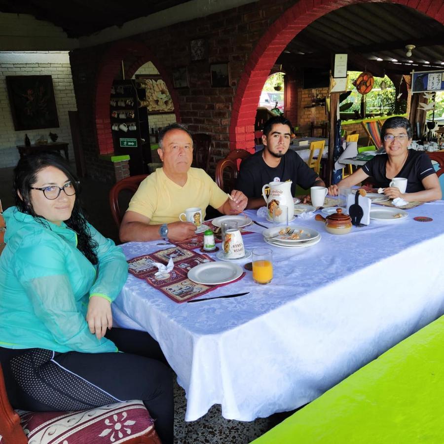 La Acuarela, Posada De La Monita เปเรย์รา ภายนอก รูปภาพ